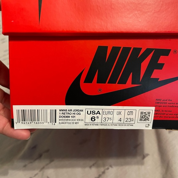 Starfish Jordan 1s - Picture 3 of 3